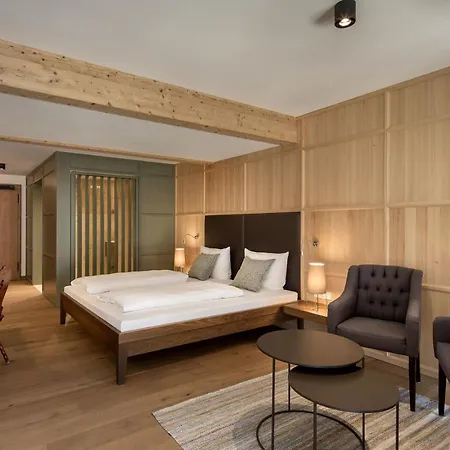 Gutshofhotel Winkler Braeu Hotel