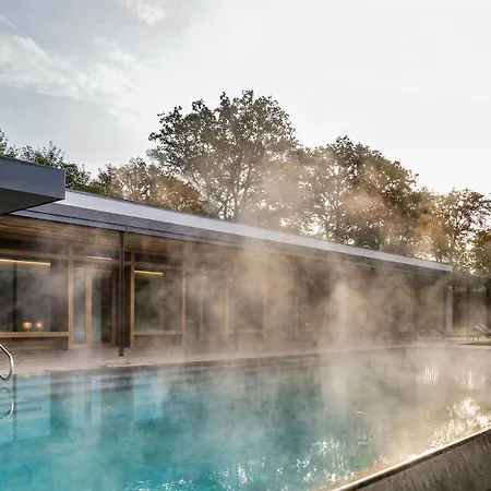 Gutshofhotel Winkler Braeu Hotel 4*
