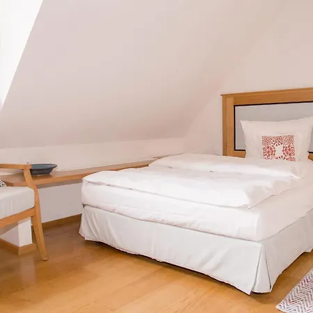 Gutshofhotel Winkler Braeu Hotel 4*