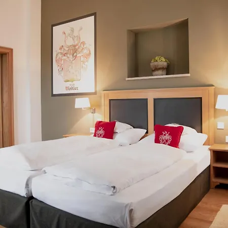Gutshofhotel Winkler Braeu Lengenfeld (Bavaria)