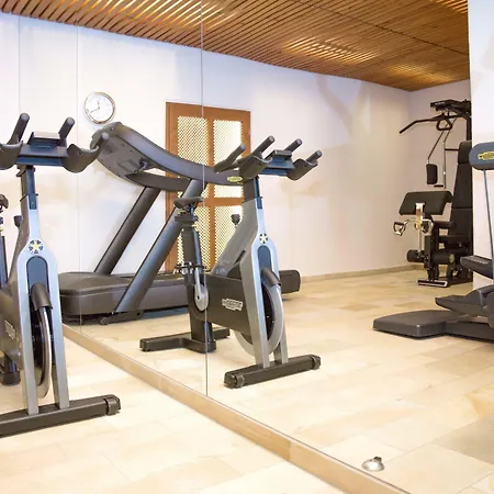 Gutshofhotel Winkler Braeu Hotel 4*
