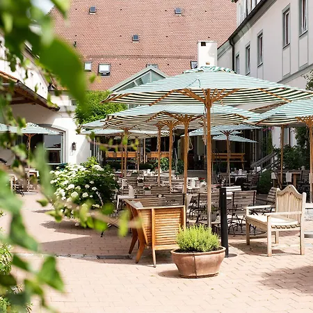 Gutshofhotel Winkler Braeu 4*