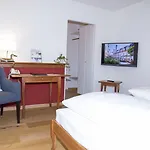 Hotel Gutshofhotel Winkler Braeu