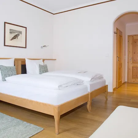 Gutshofhotel Winkler Braeu Otel 4*