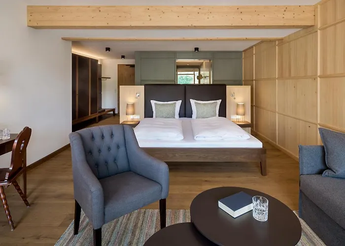 Hotel Gutshofhotel Winkler Braeu 4*