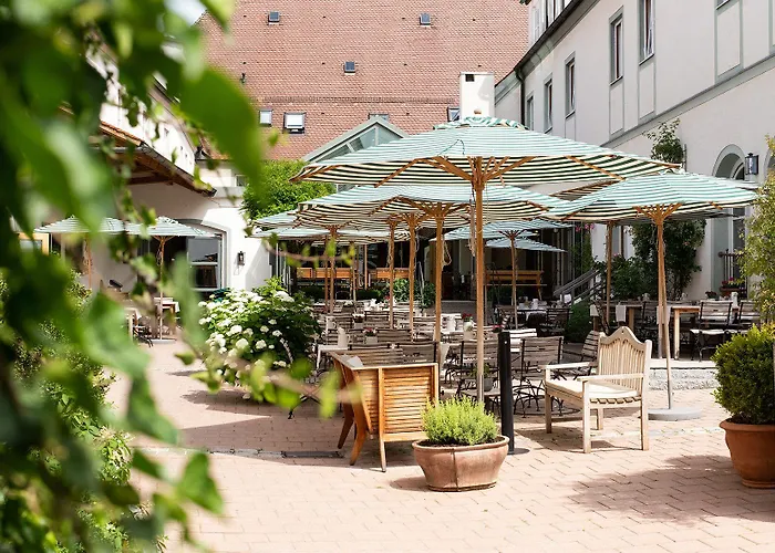 Gutshofhotel Winkler Bräu 4*